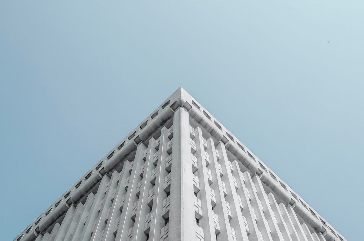 竞技高光难掩资本败局，苏宁“足球梦”背后的产业困境